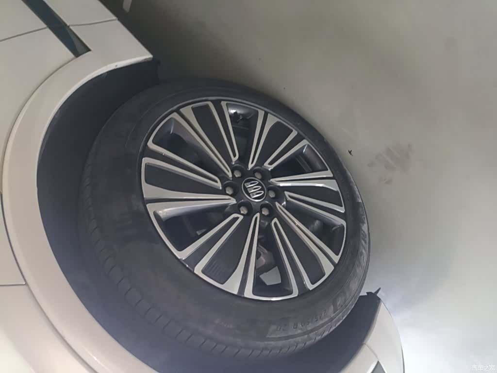 Buick E5, 2023 23