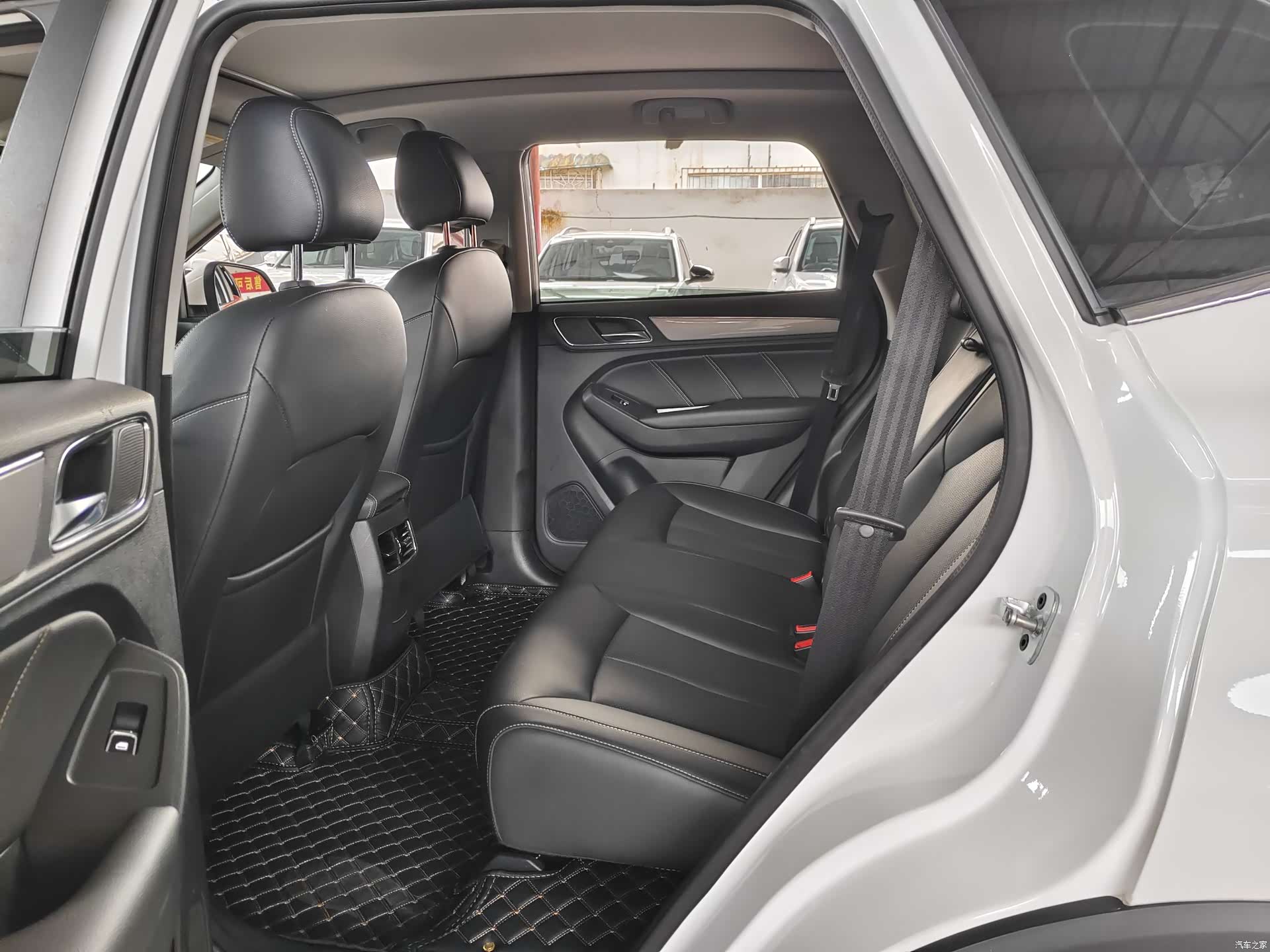 Roewe RX5, 2020 все фото