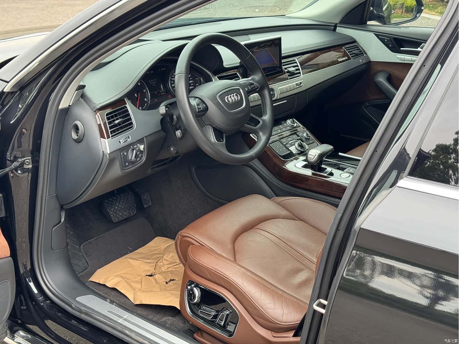Audi A8L, 2015 4