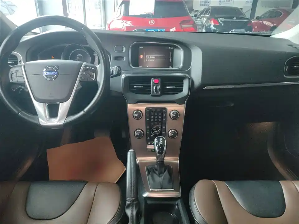 Volvo V40 Volvo V40