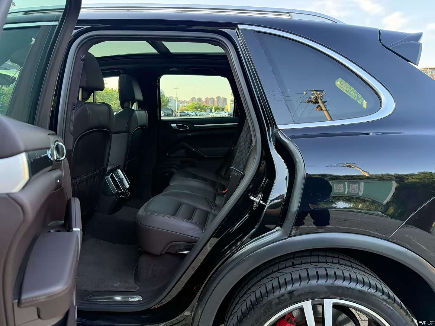 Porsche Cayenne, 2012 9