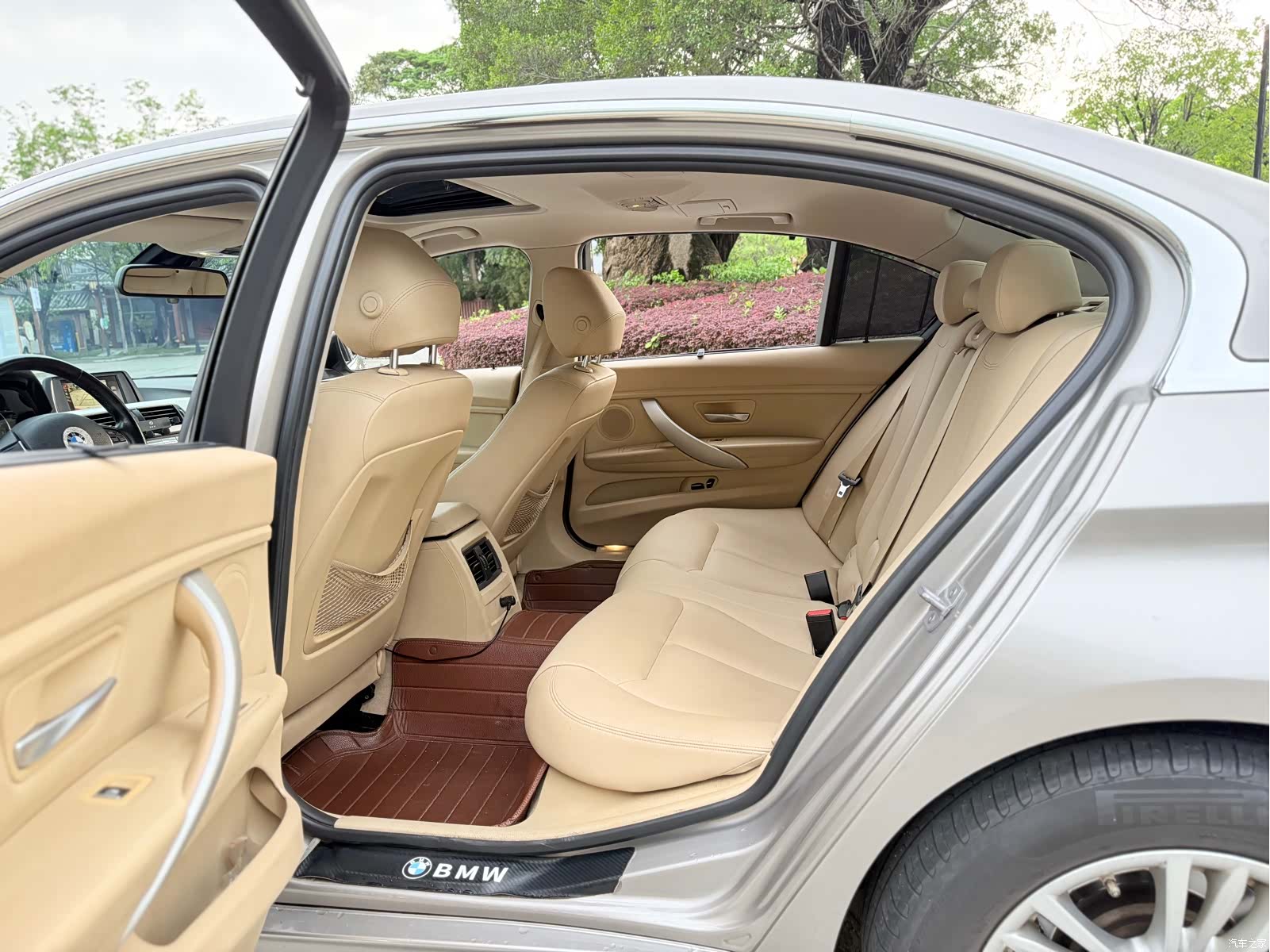BMW 3 Series, 2015 11