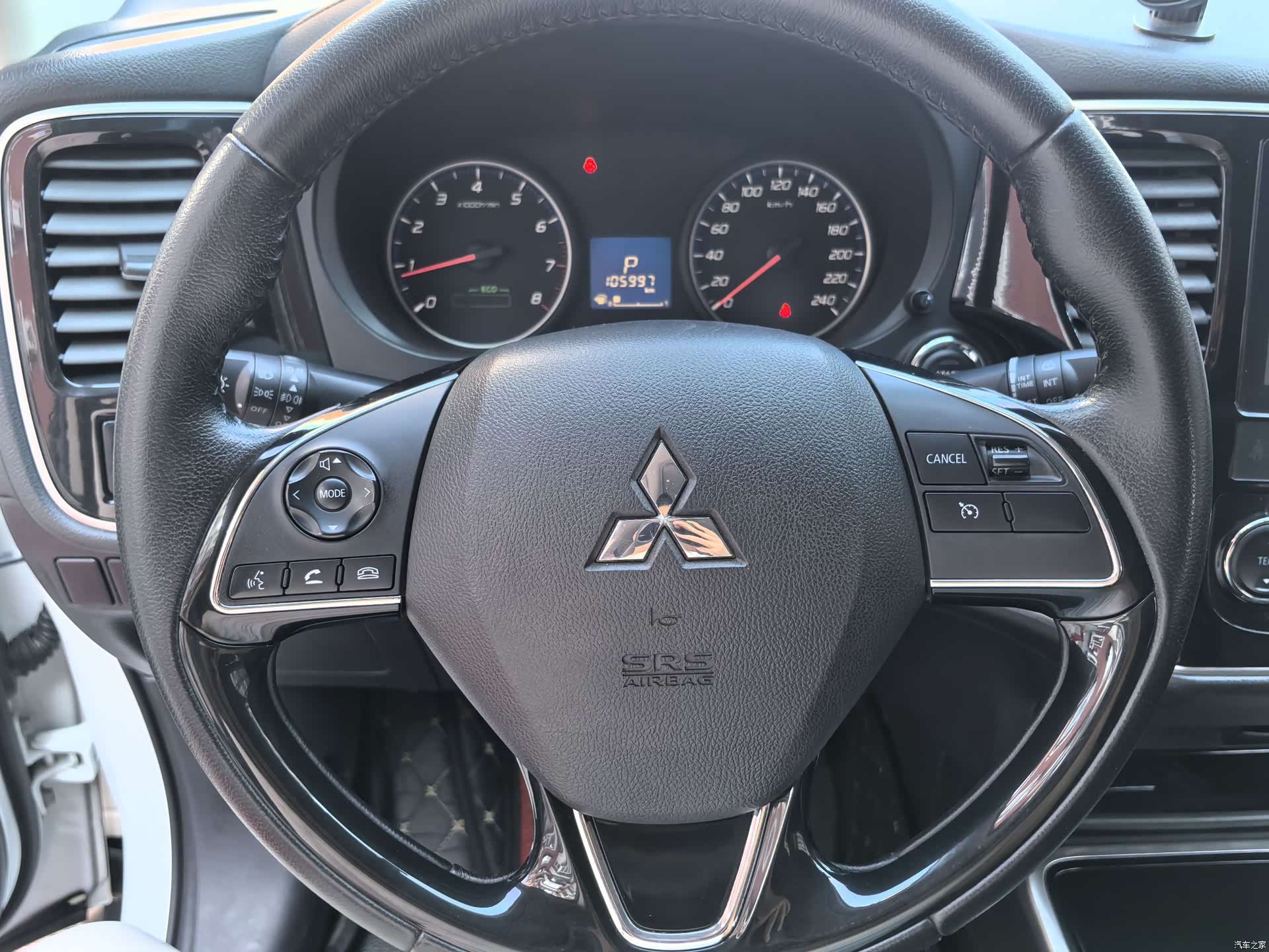 Mitsubishi Outlander, 2017 14