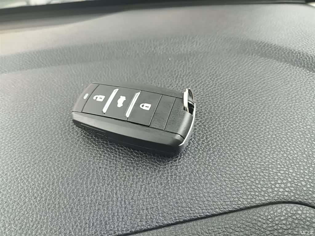 Changan CX70, 2017 9