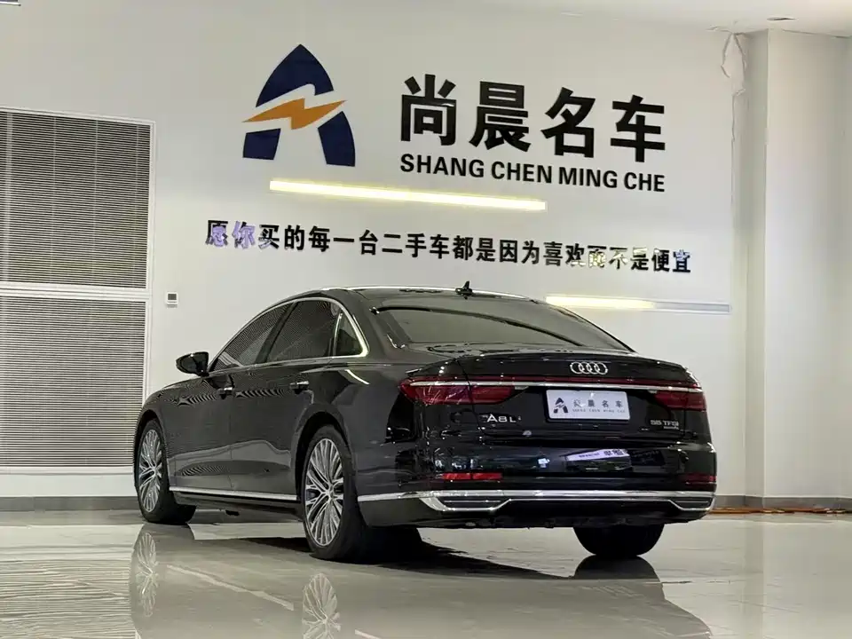 Audi A8
