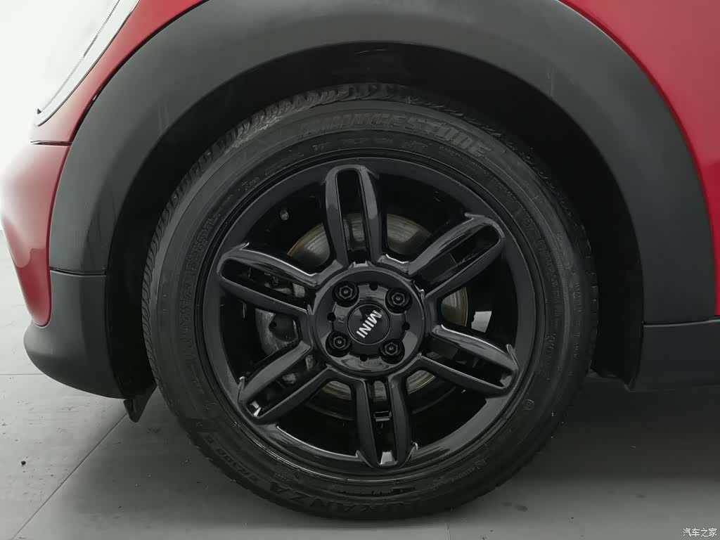 Mini ONE, 2013 17