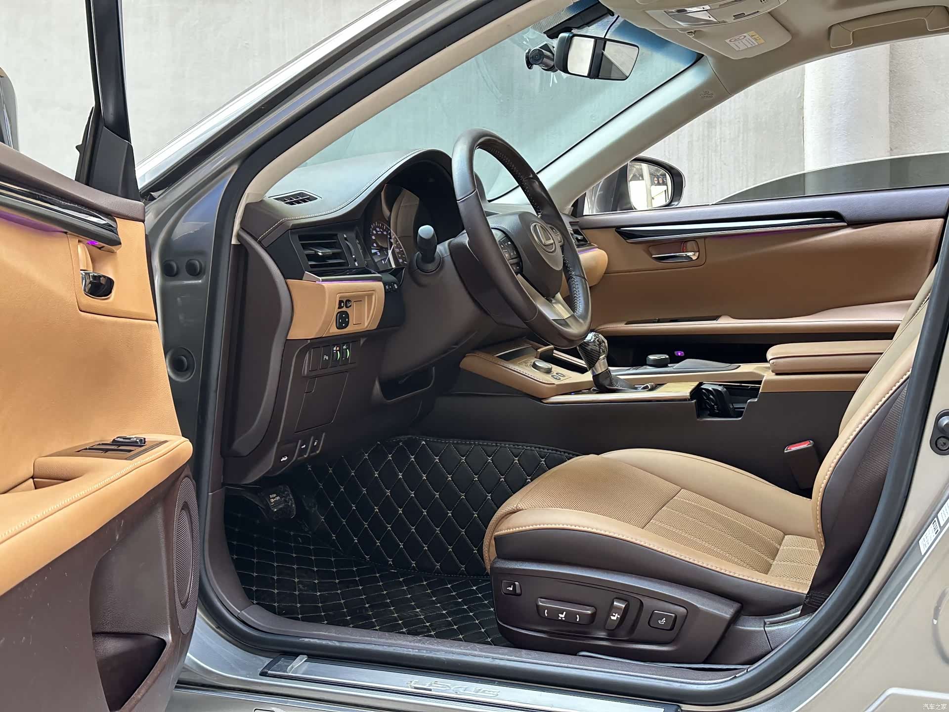 Lexus ES, 2018 3