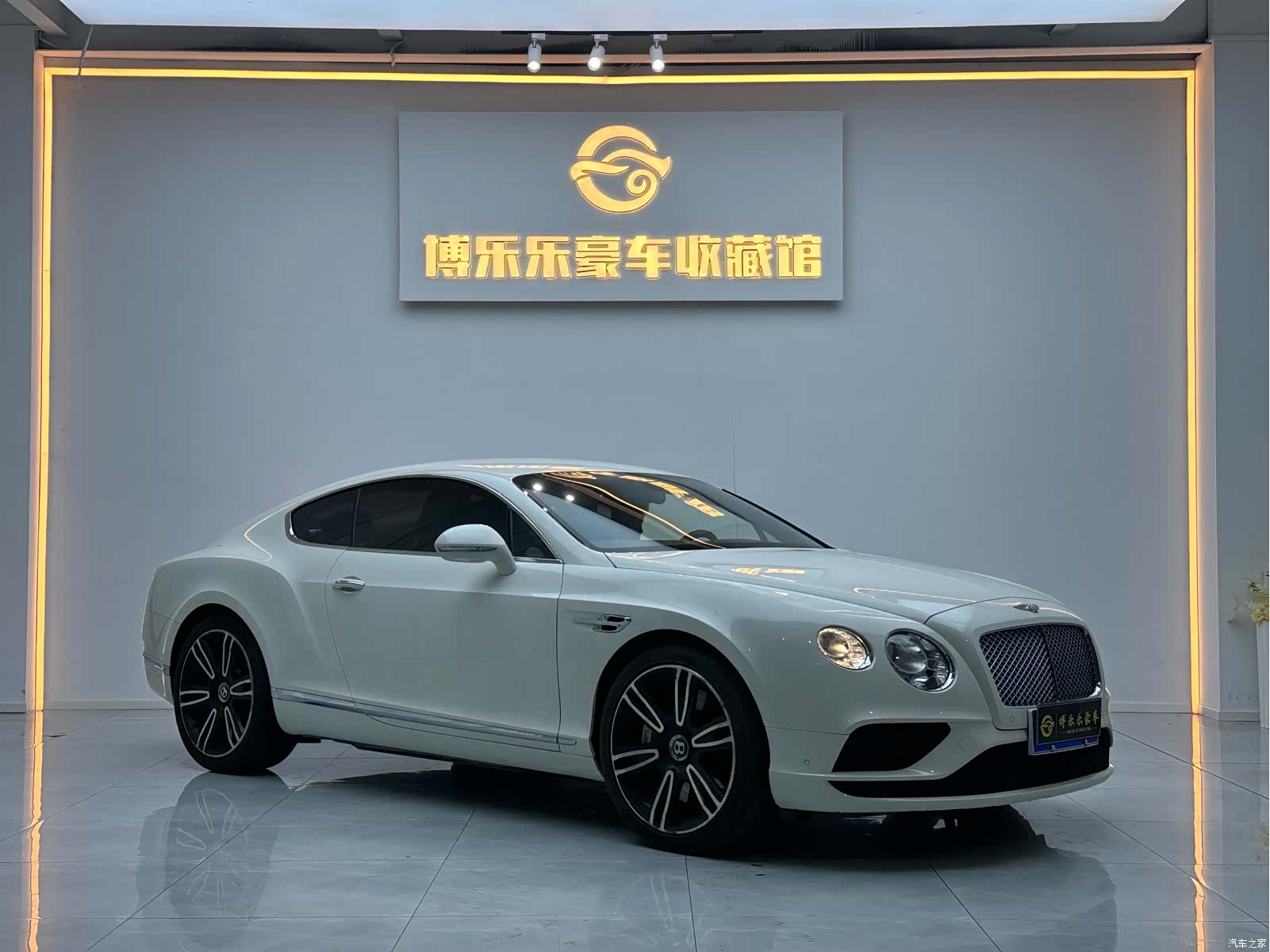 Bentley Continental GT, 2018 все фото