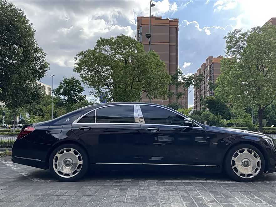Mercedes-Benz S-class Mercedes-Benz S-class