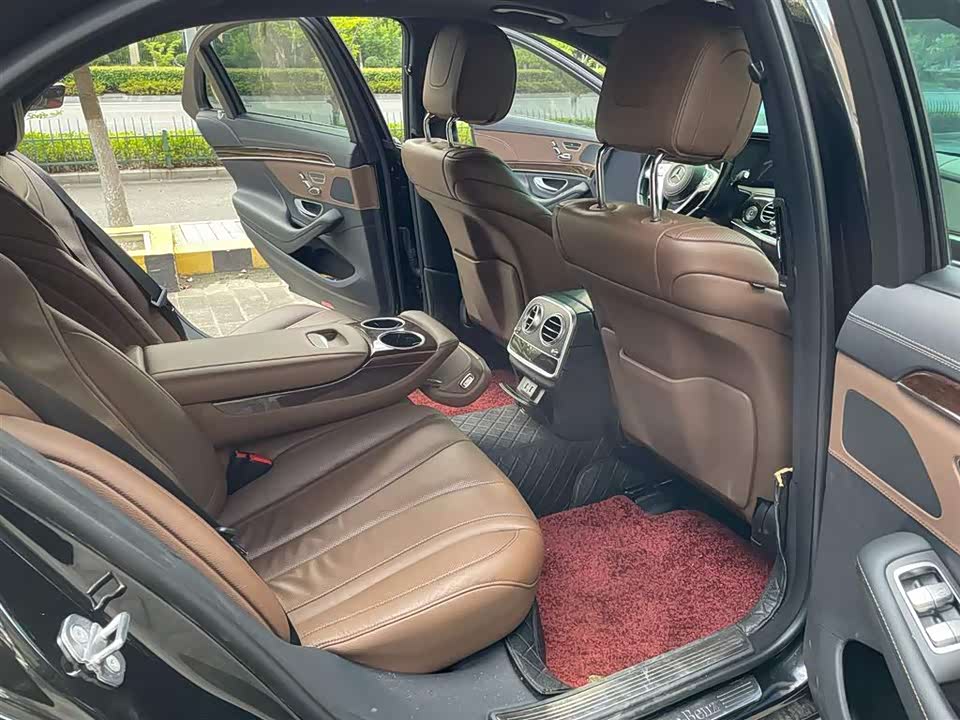 Mercedes-Benz S-class Mercedes-Benz S-class