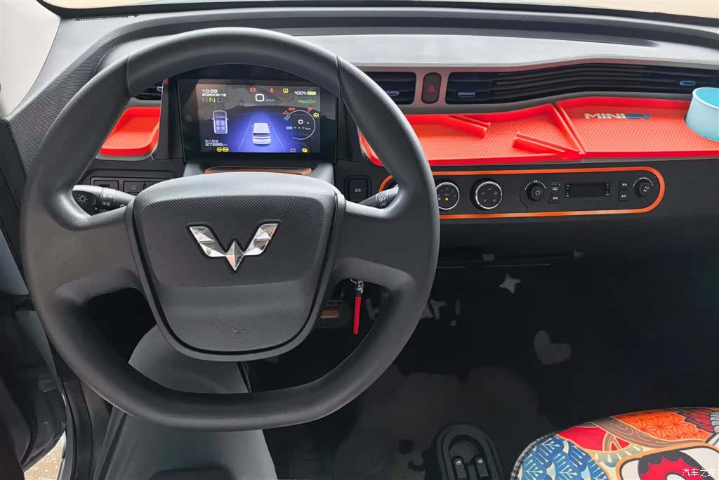 Wuling MINIEV, 2021 12