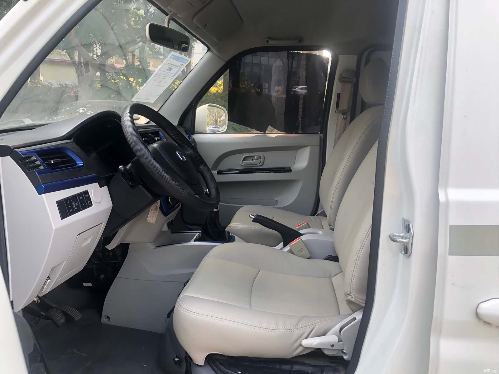 Geely E5, 2022 все фото