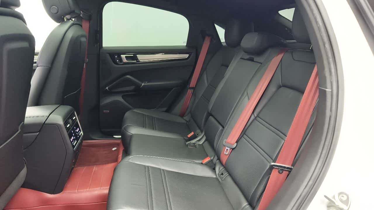 Porsche Cayenne, 2023 13