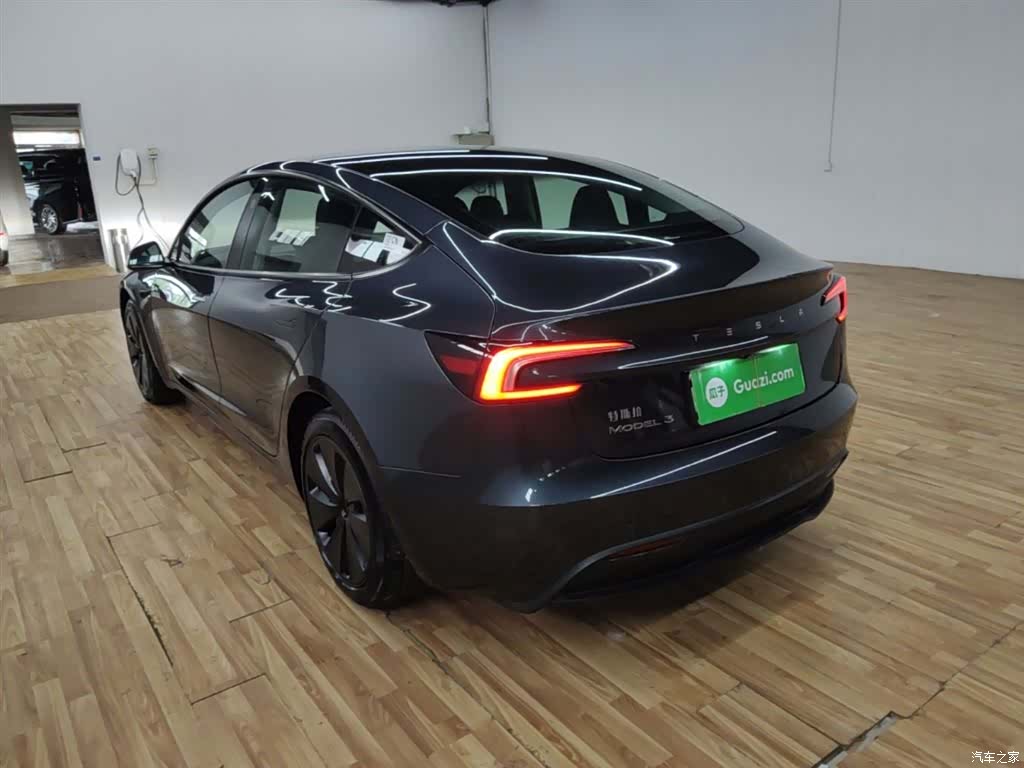 Tesla Model 3, 2024 все фото