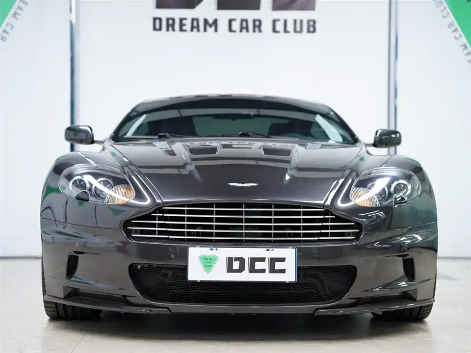 Aston Martin DBS Aston Martin DBS