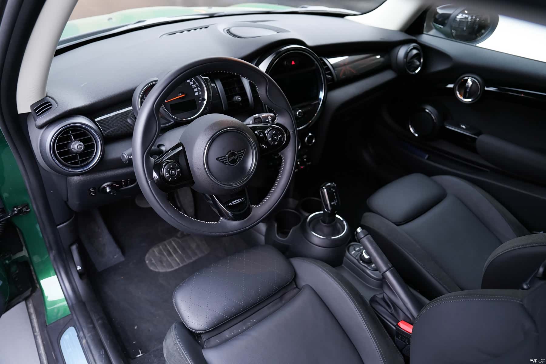 Mini Cooper, 2020 24