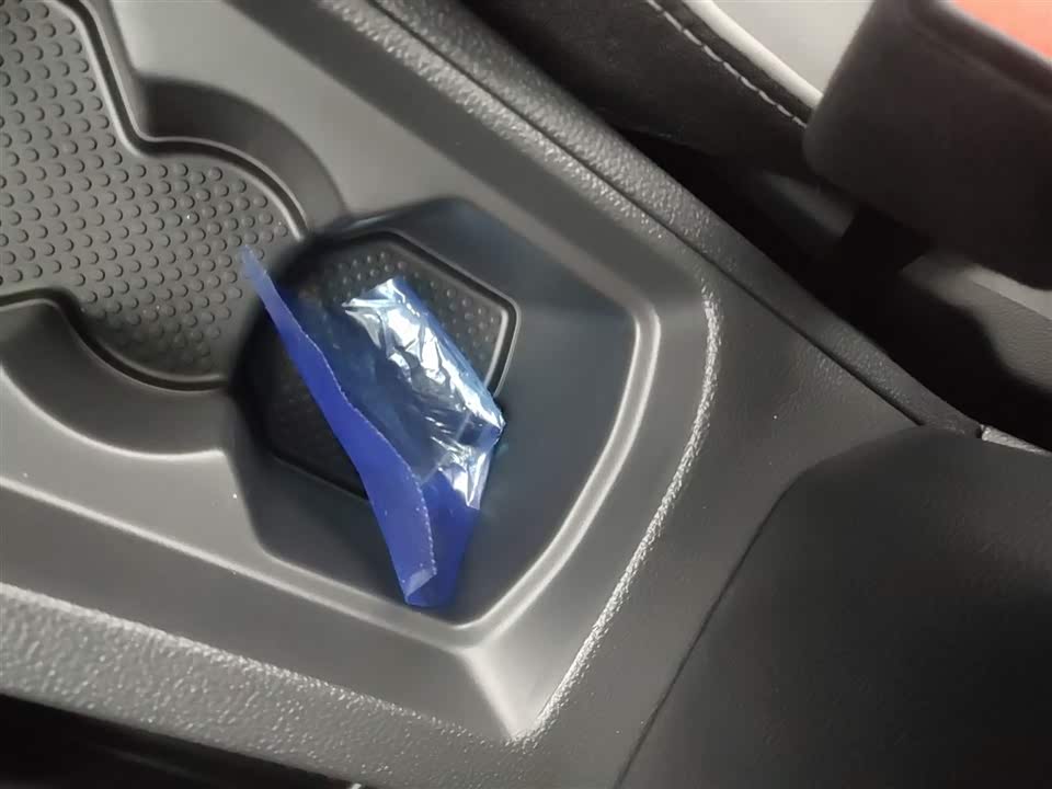 Volkswagen T-ROC exploring Songs