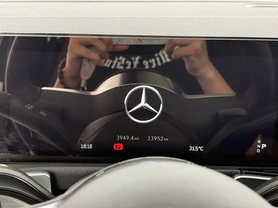 Mercedes-Benz GLB Mercedes-Benz GLB