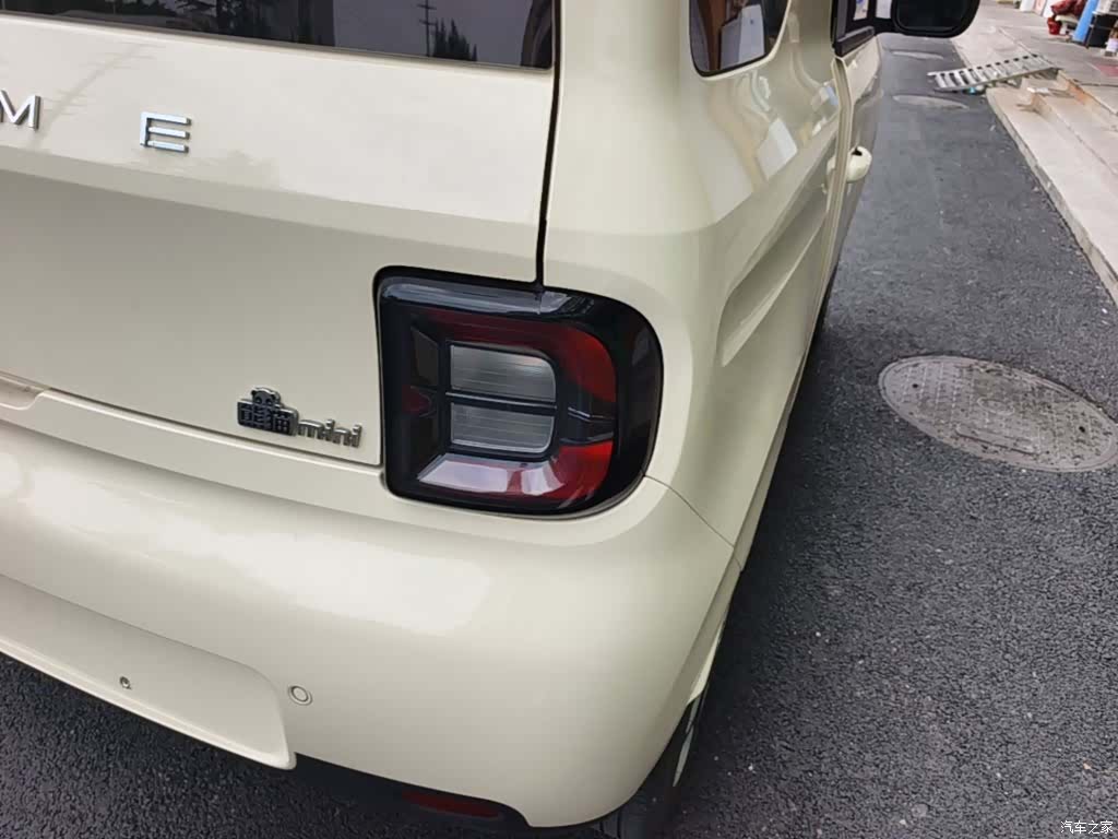 Geely Panda, 2025 8