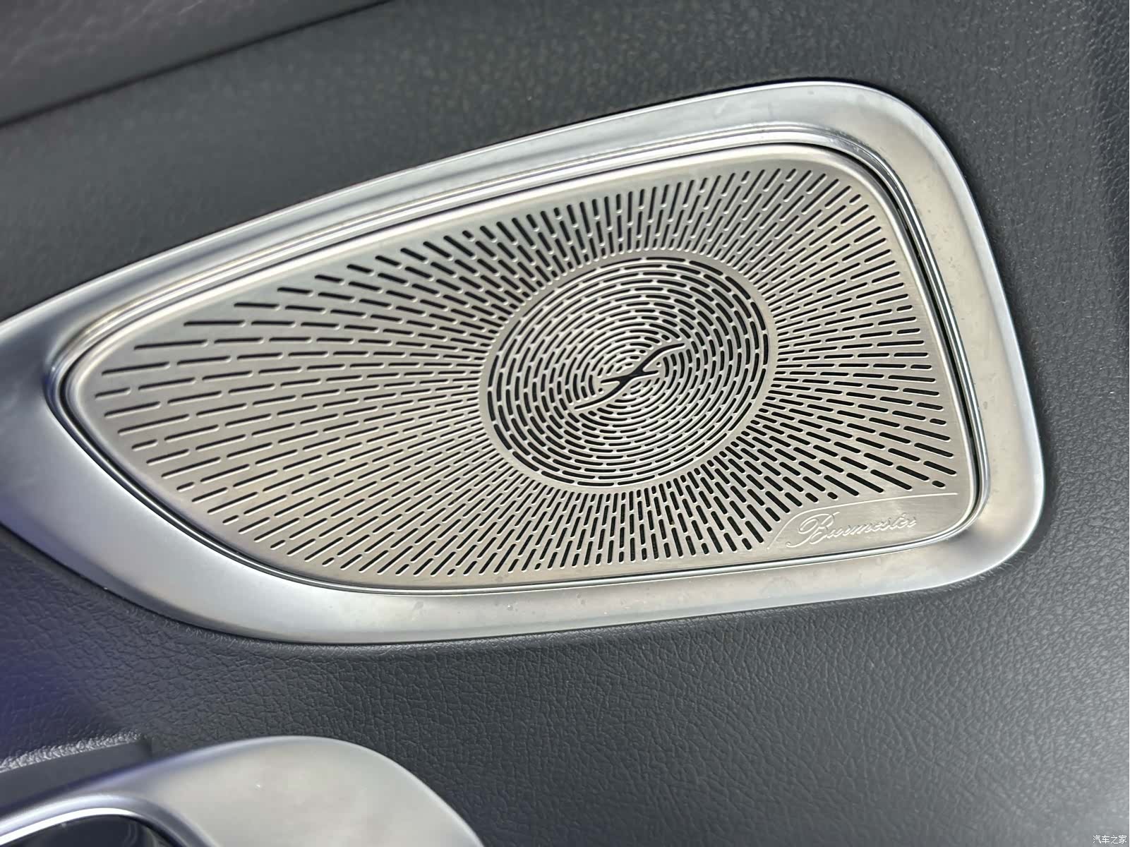 Mercedes-Benz C-Class, 2024 18