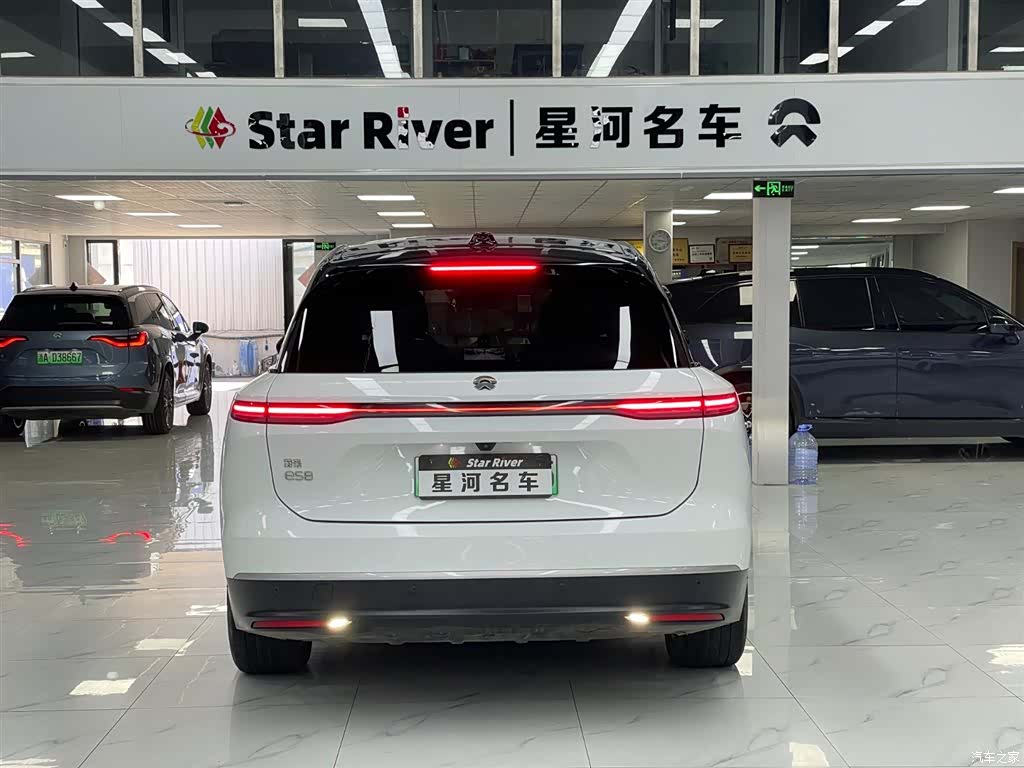 NIO ES8, 2023 6