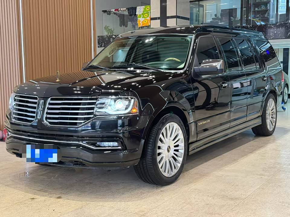 Lincoln Navigator