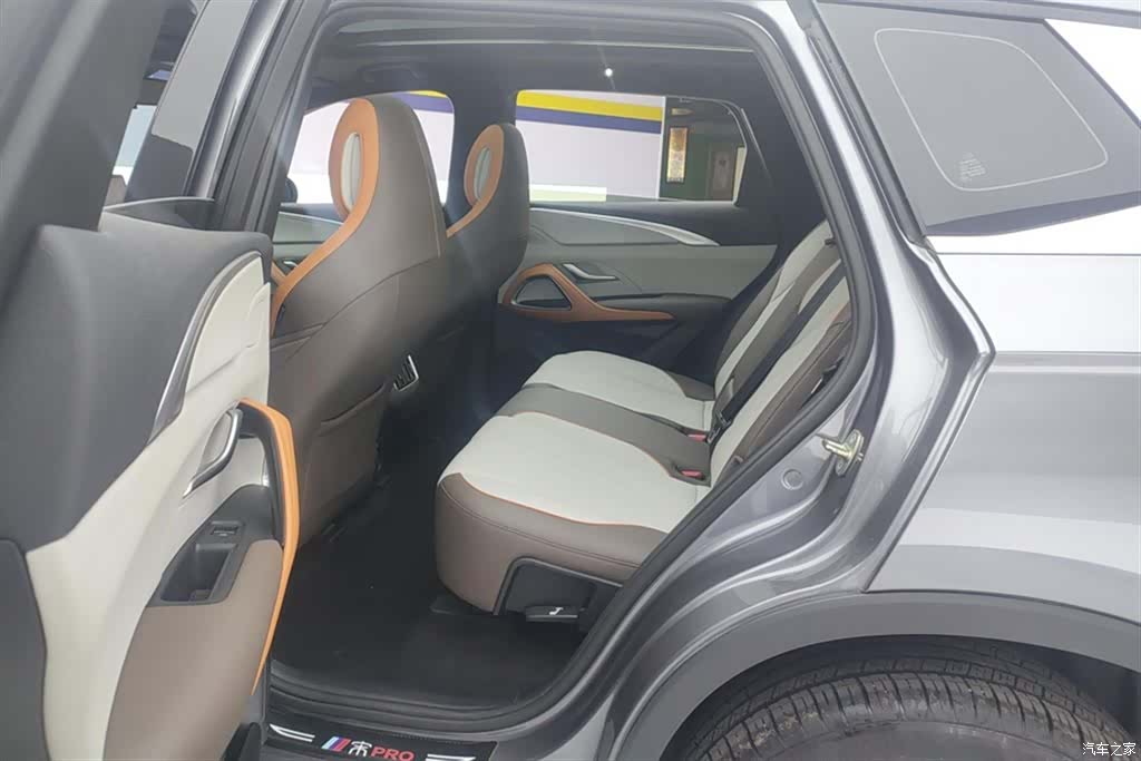 BYD Song, 2022 11