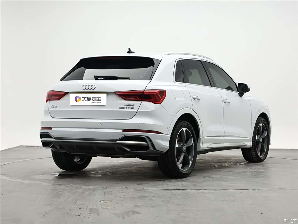 Audi Q3, 2022 3