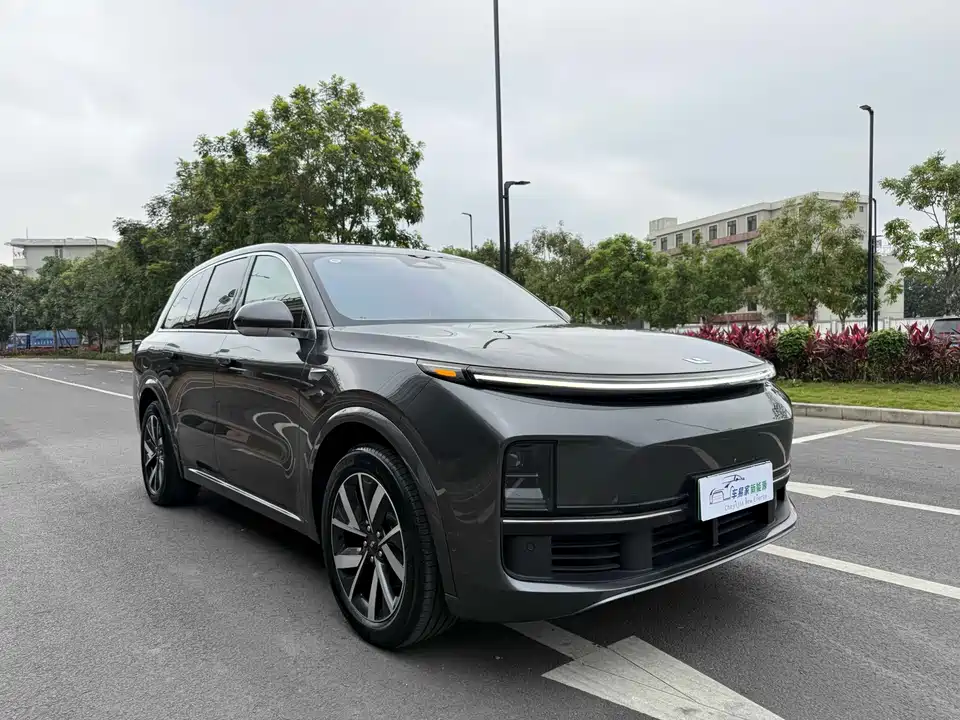Li Auto Ideal L8