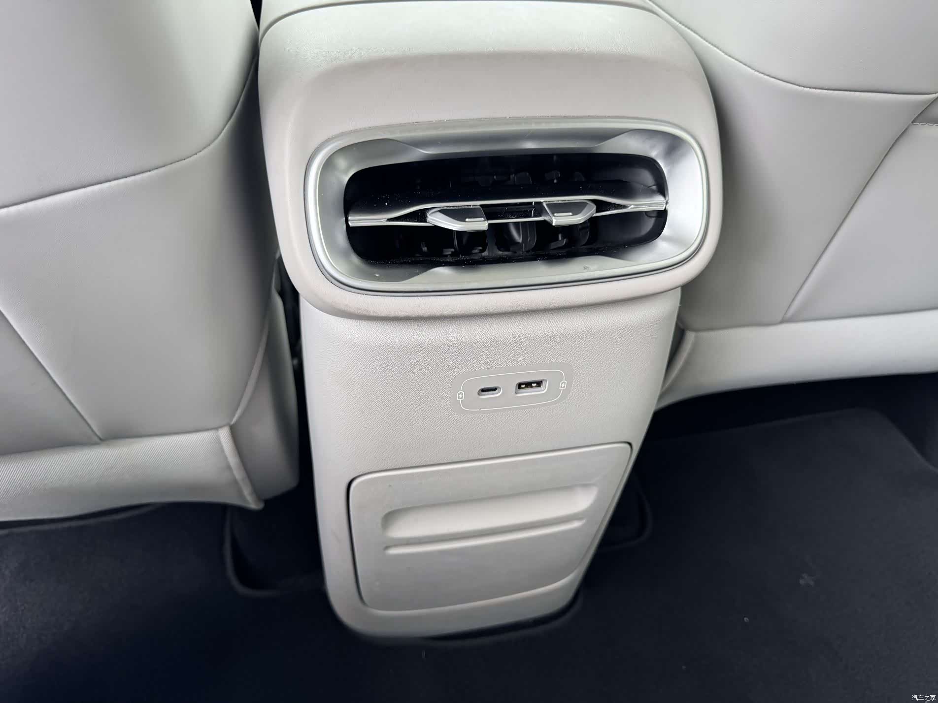 Leapmotor B10, 2025 12