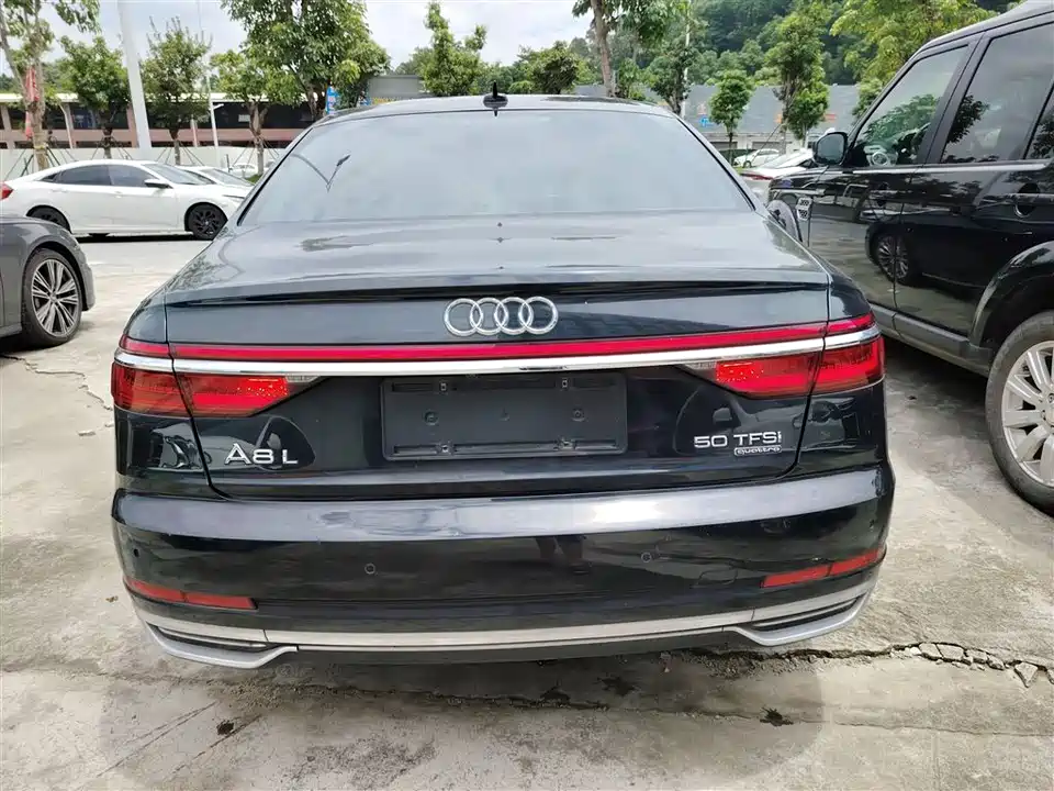 Audi A8