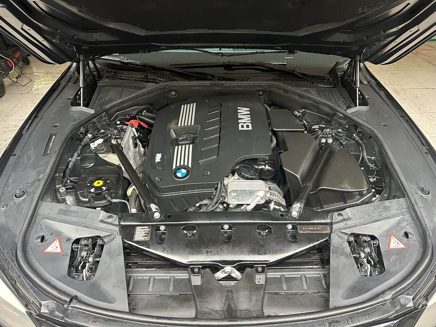 BMW 7-Series 2011, фото 24