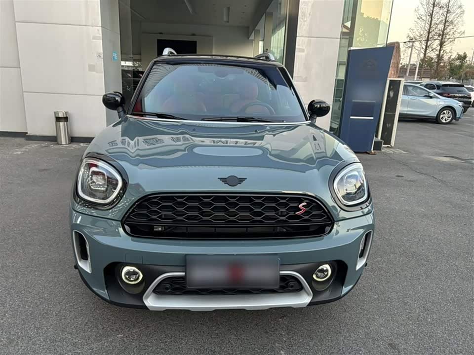 MINI COUNTRYMAN