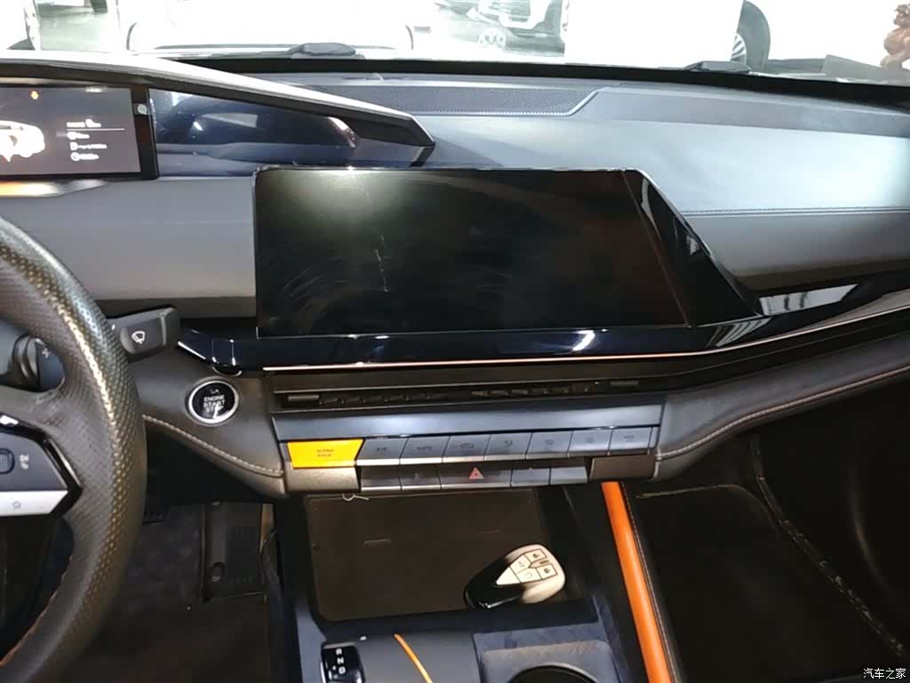 Changan UNI-V, 2023 13