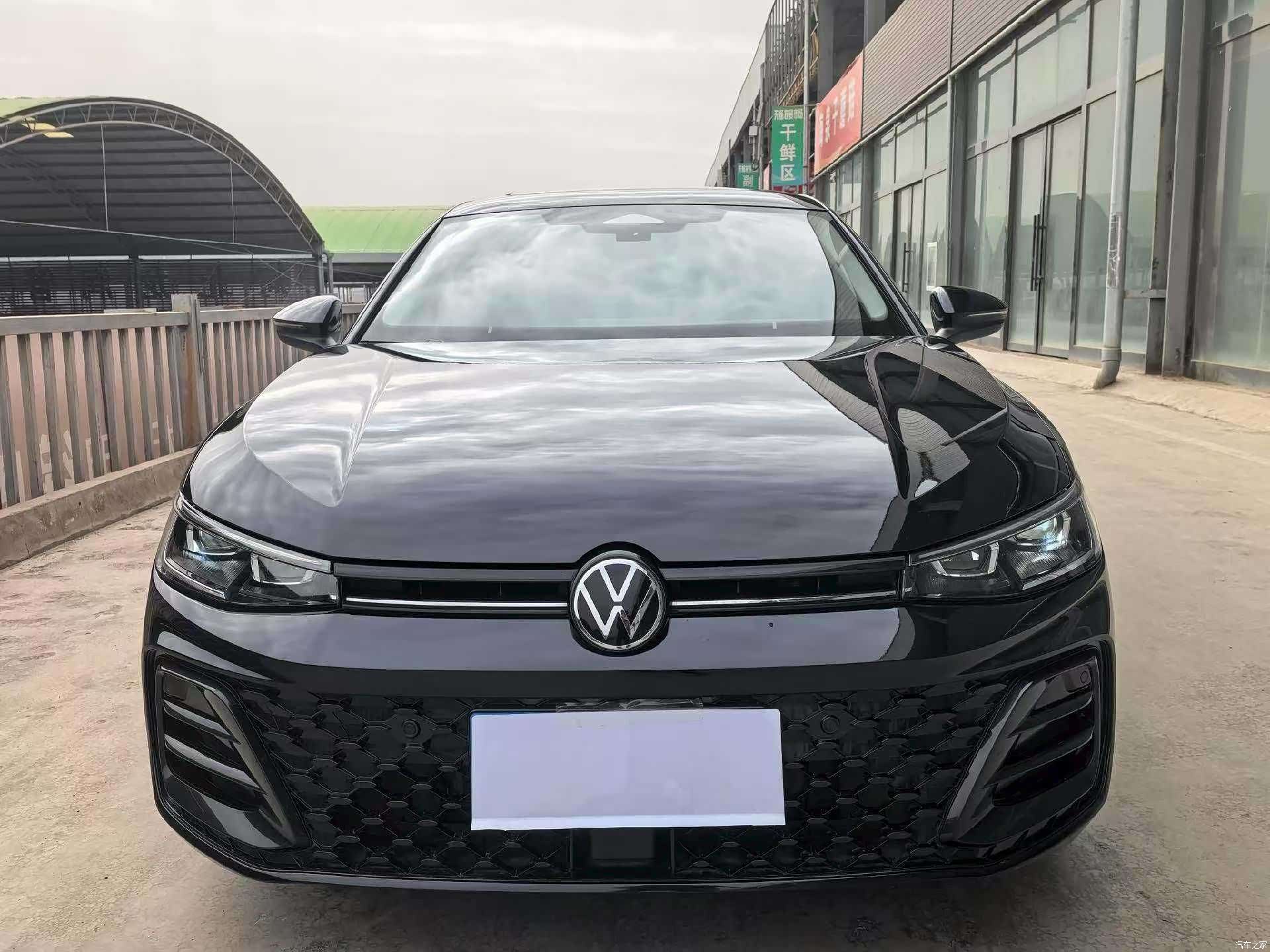 Volkswagen Passat, 2024 2