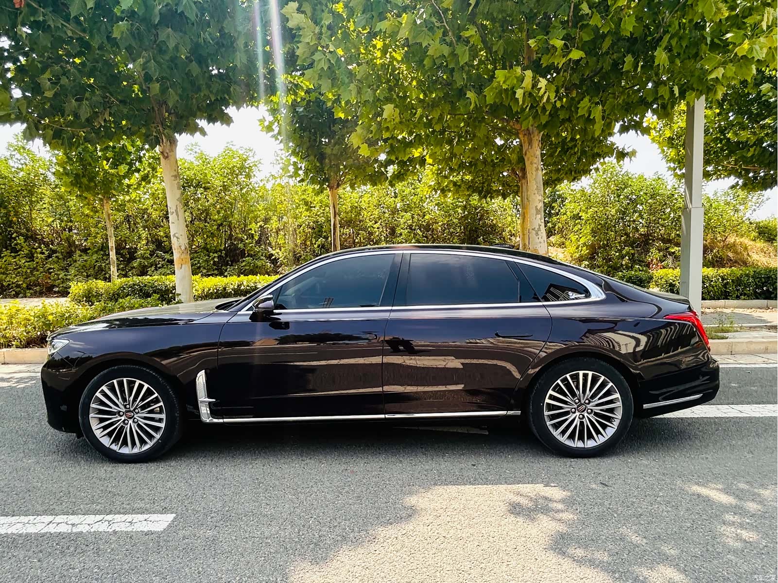 Hongqi H9, 2022 3