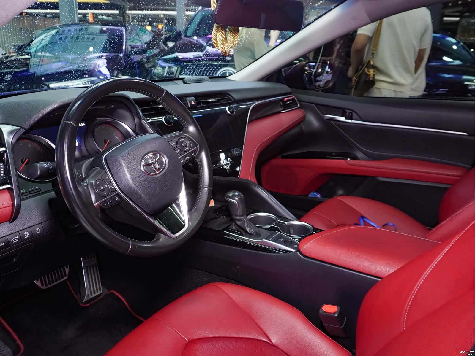 Toyota Camry, 2020 8