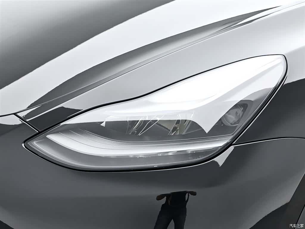 Tesla Model Y, 2021 18