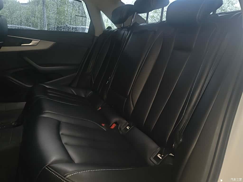 Audi A4L, 2018 17