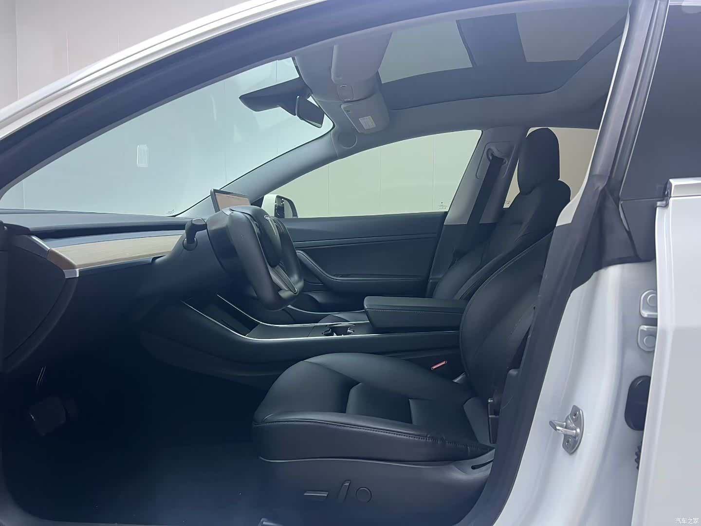 Tesla Model 3, 2020 7