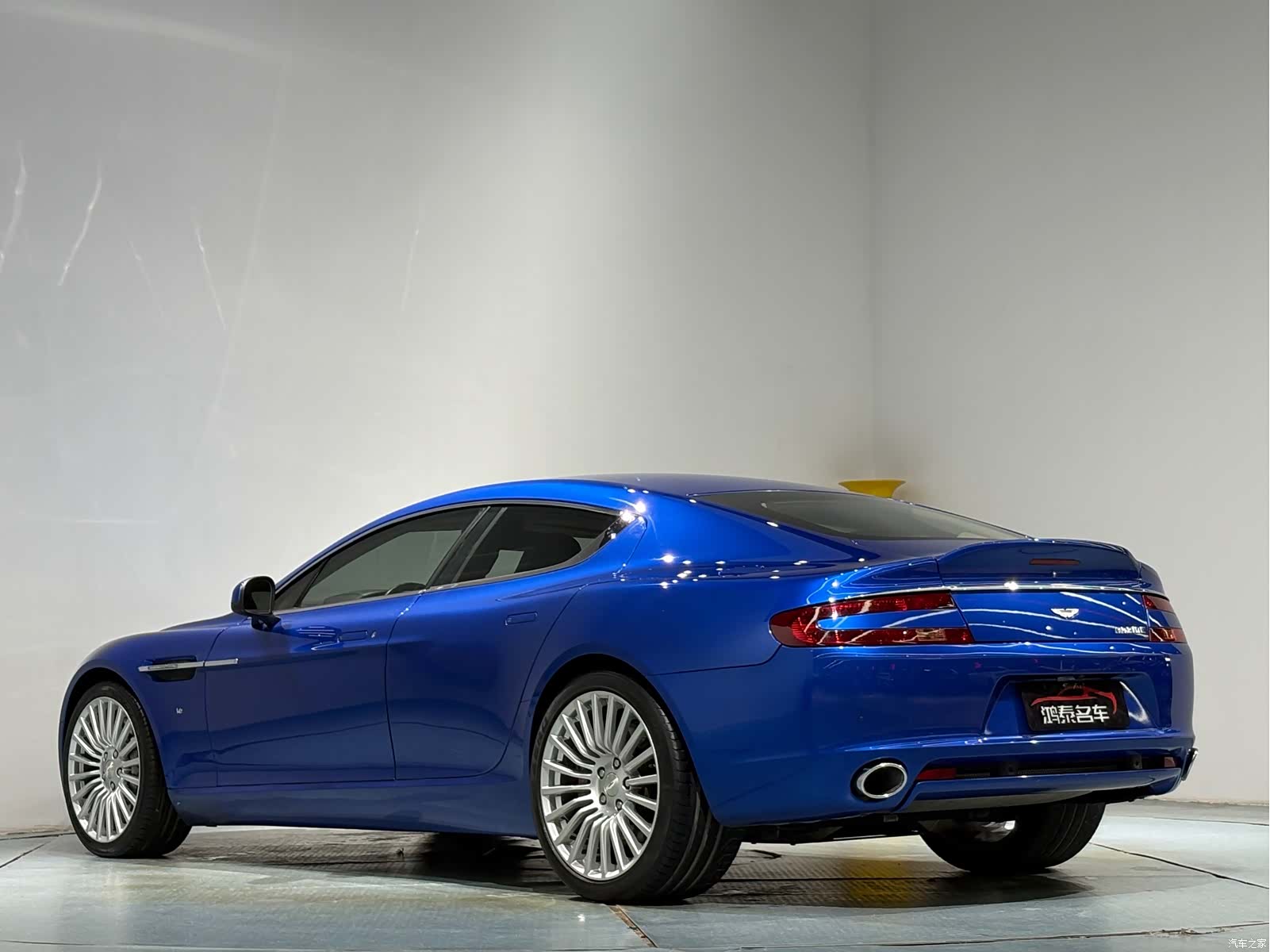 Aston Martin Rapide, 2017 16