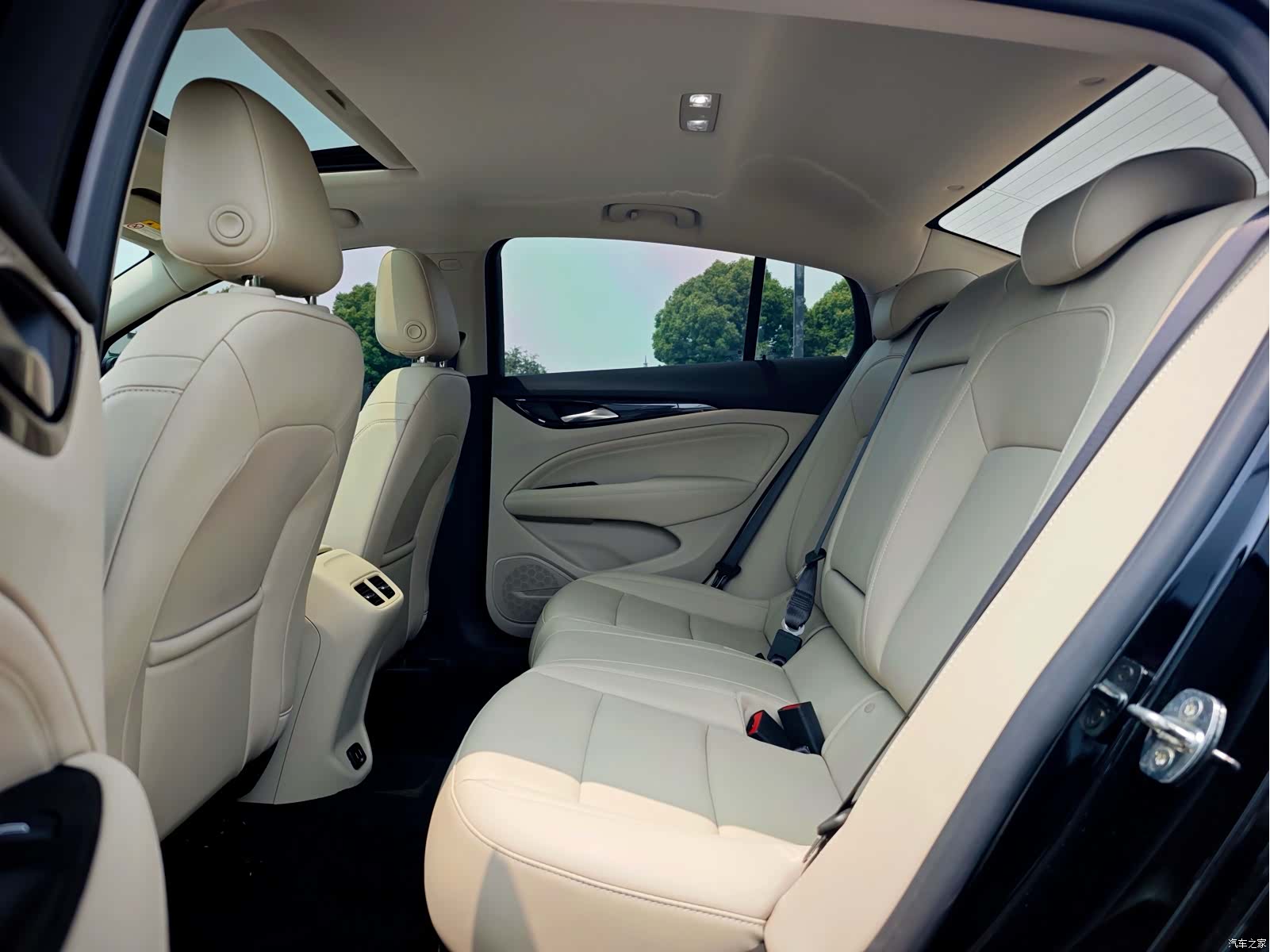 Buick Regal, 2021 10