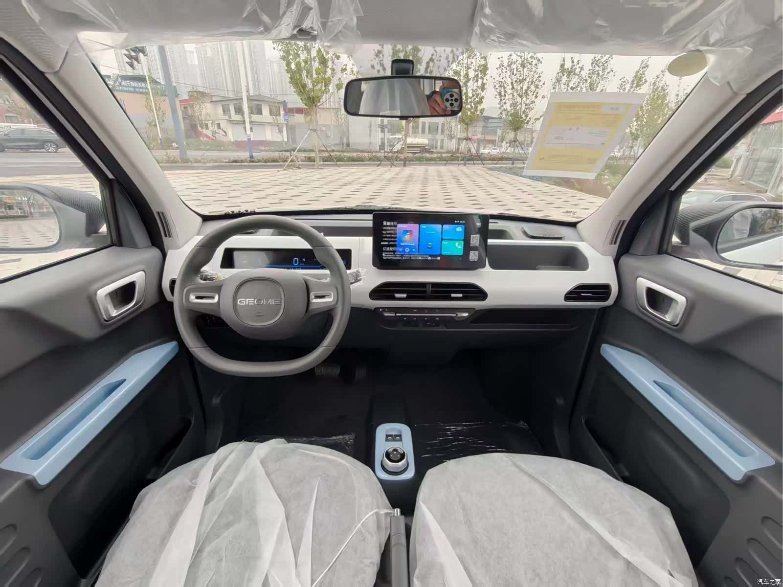 Geely Panda, 2025 8
