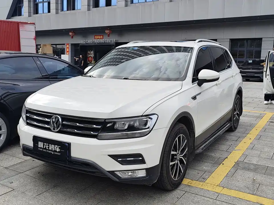 Volkswagen Tiguan L