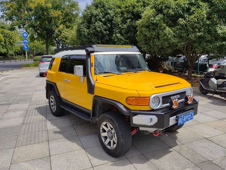 Toyota FJ Cool Luze