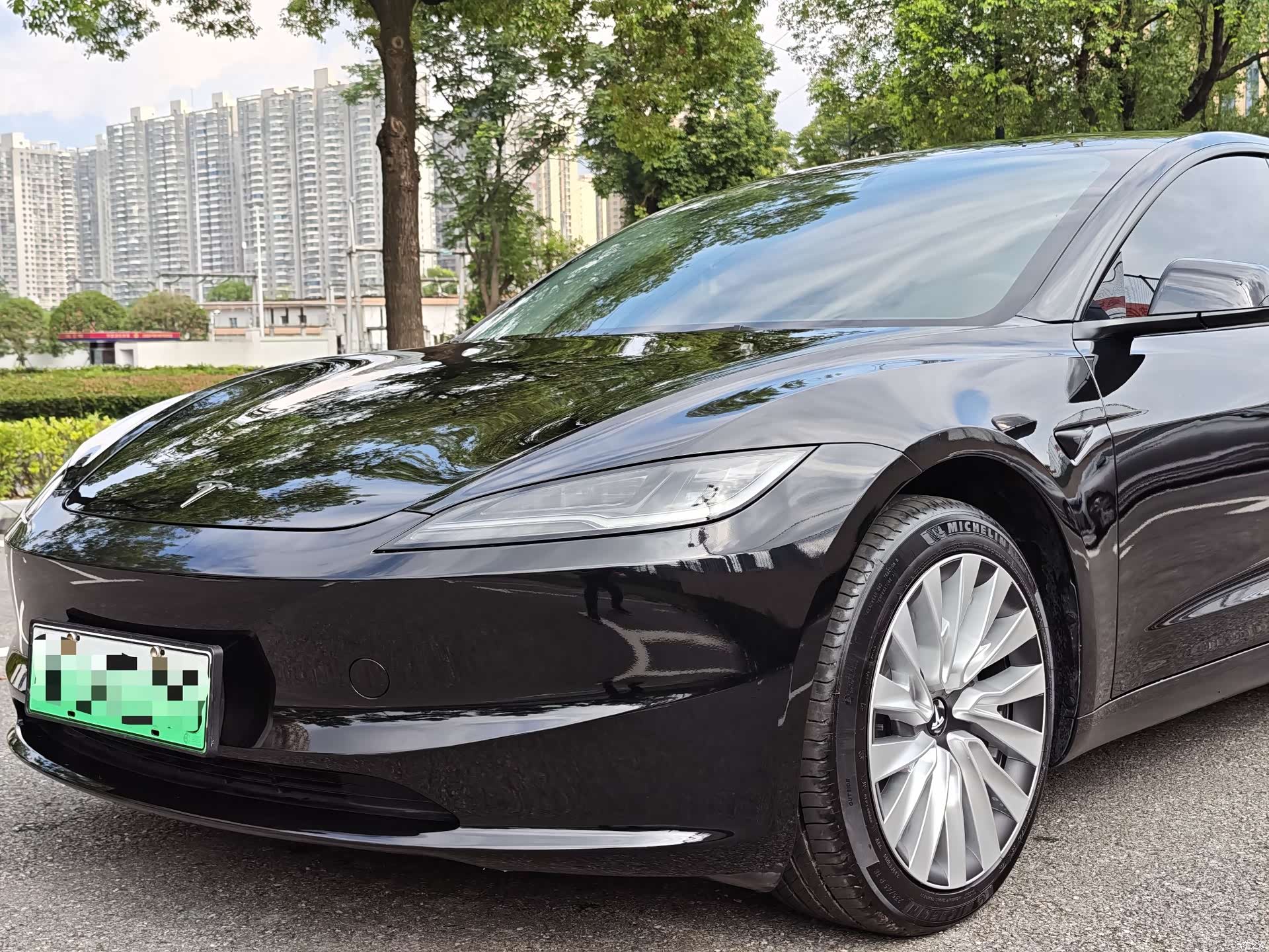 Tesla Model 3, 2025 11