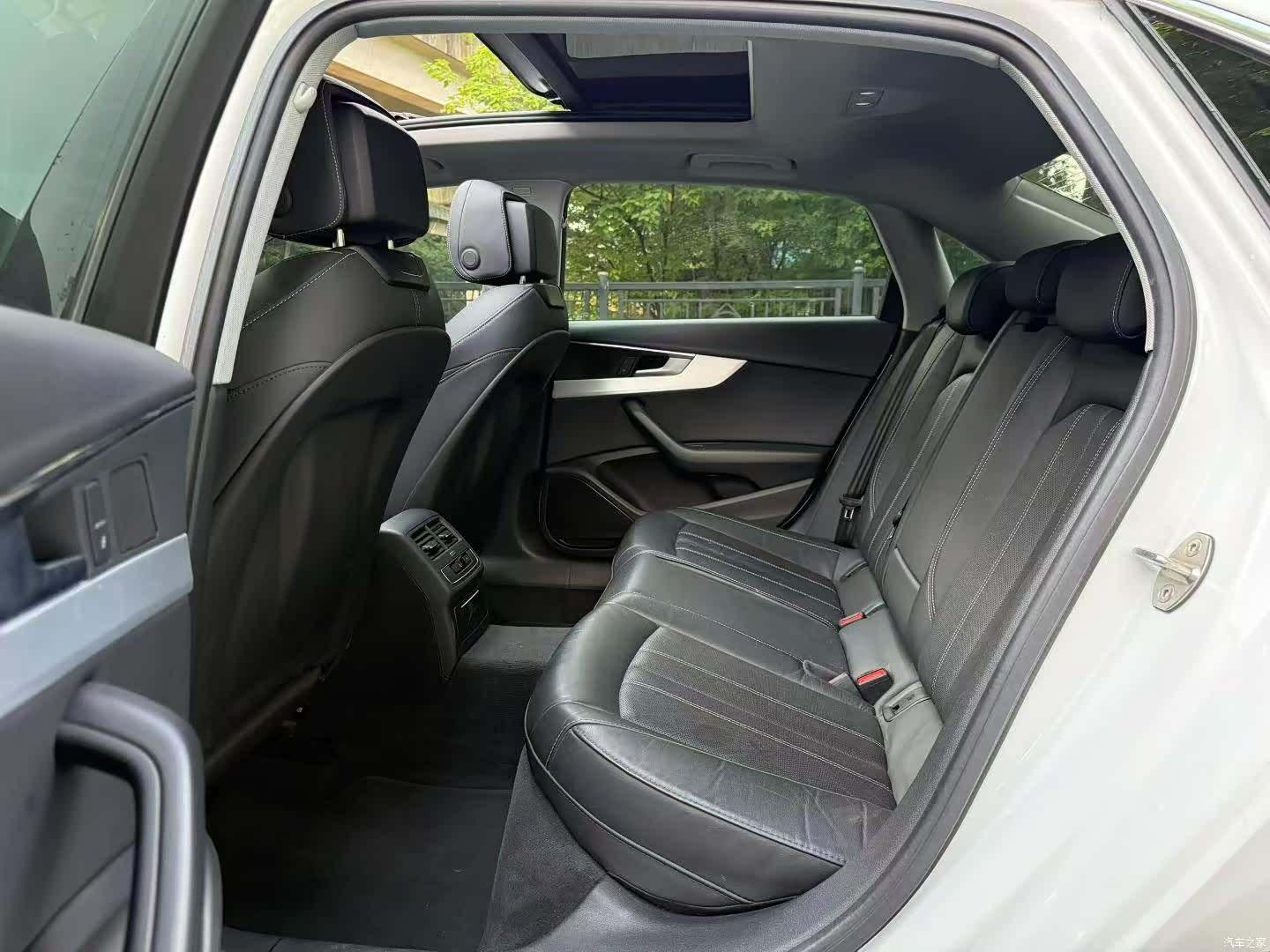 Audi A4L, 2021 6