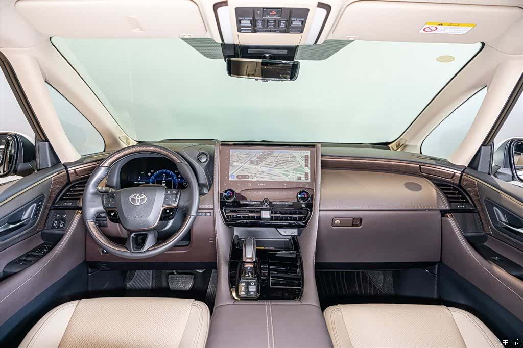 Toyota Alphard, 2024 9
