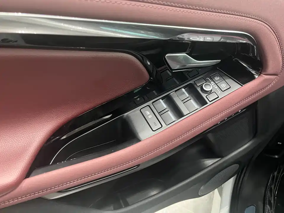 Land Rover Range Rover Aurora