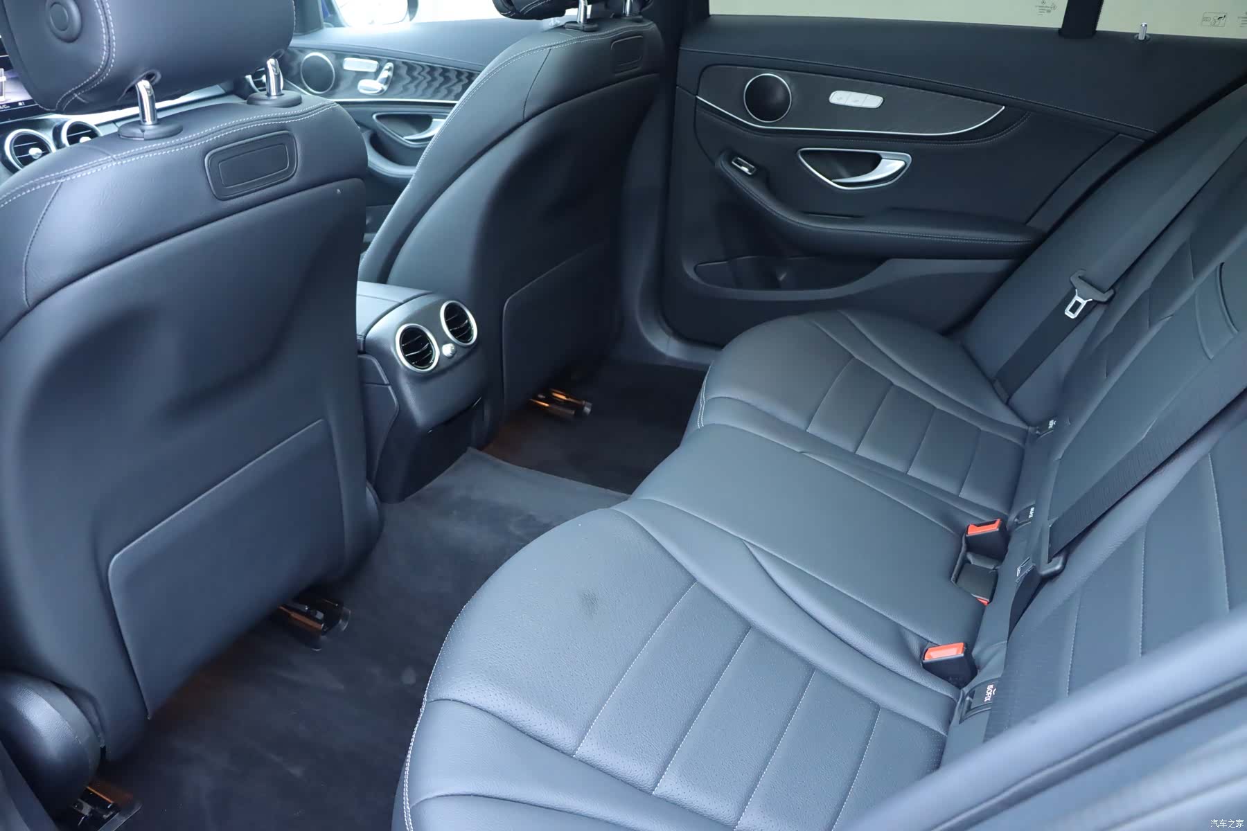 Mercedes-Benz C-Class, 2018 14
